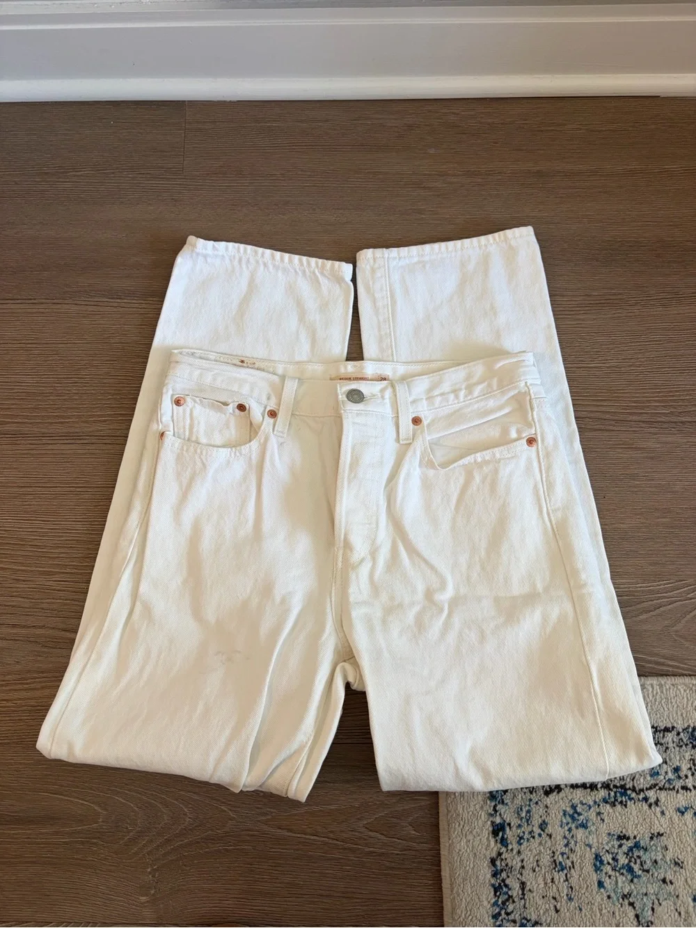 Levi's Women's Straight Leg Jeans in White